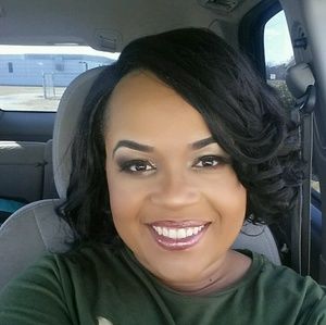 Meet your Posher, Shatonya